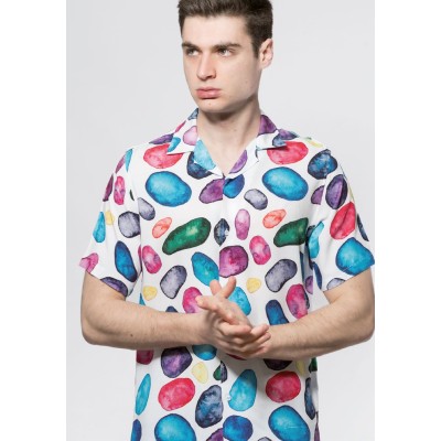 13177 CAMISA CRO MC ESTAMPADA CUELLO BOWLING