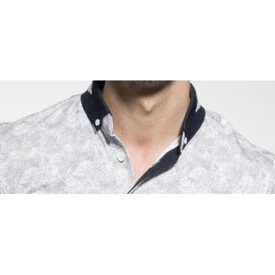 13094 POLO CRO ESTAMPADO CUELLO BOTÓN